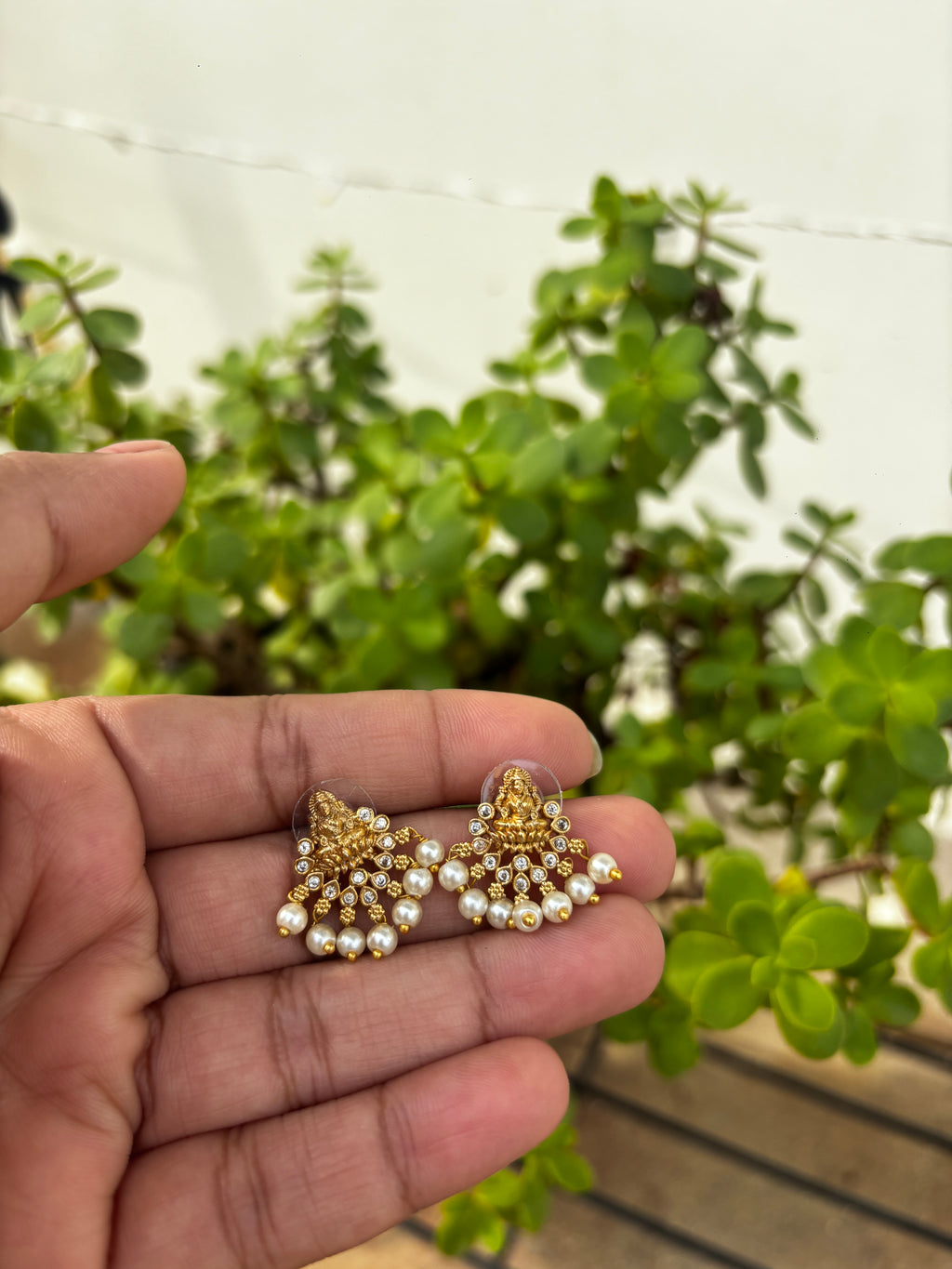 Divine Lakshmi Pearl Earrings