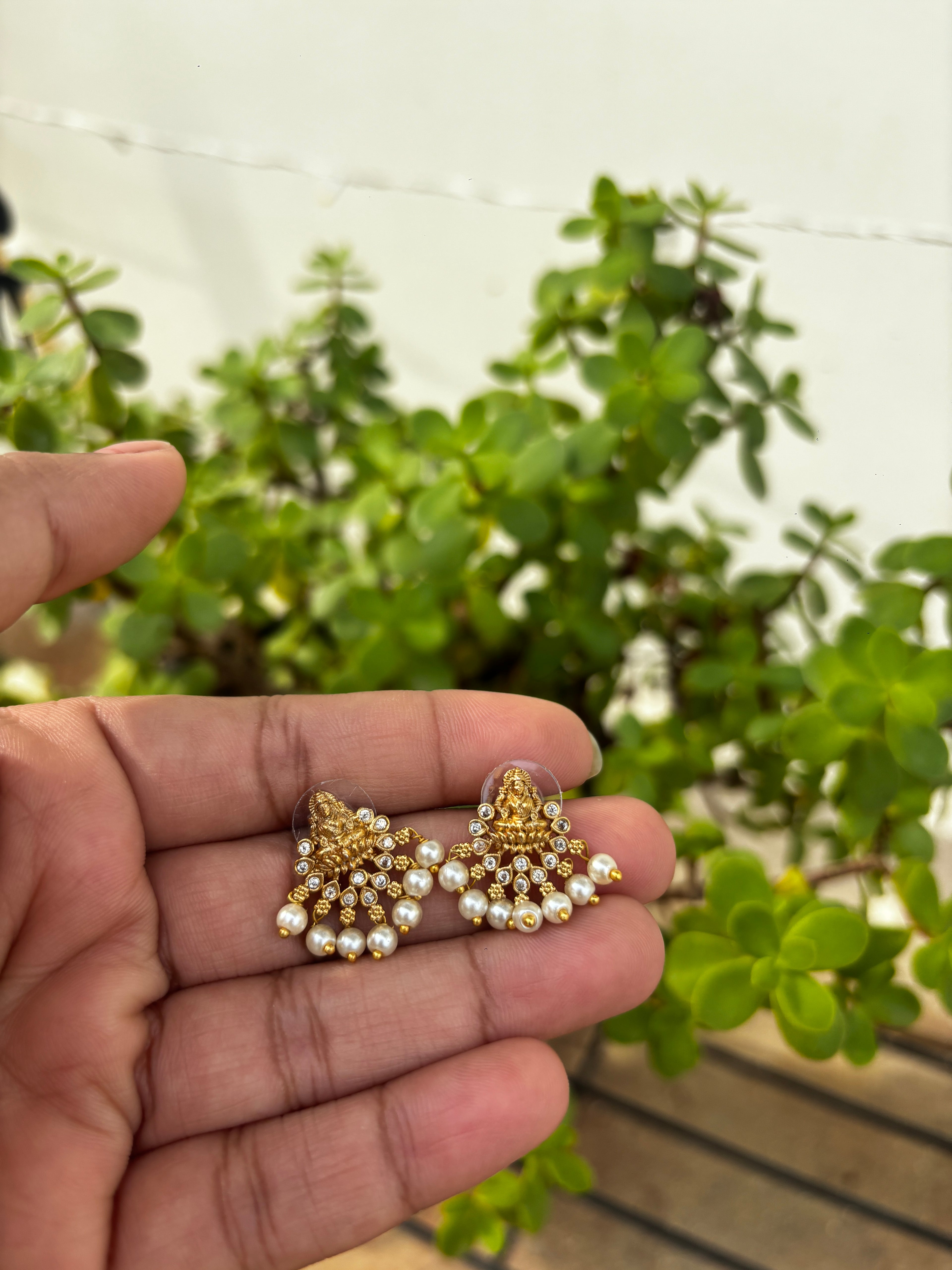 Divine Lakshmi Pearl Earrings