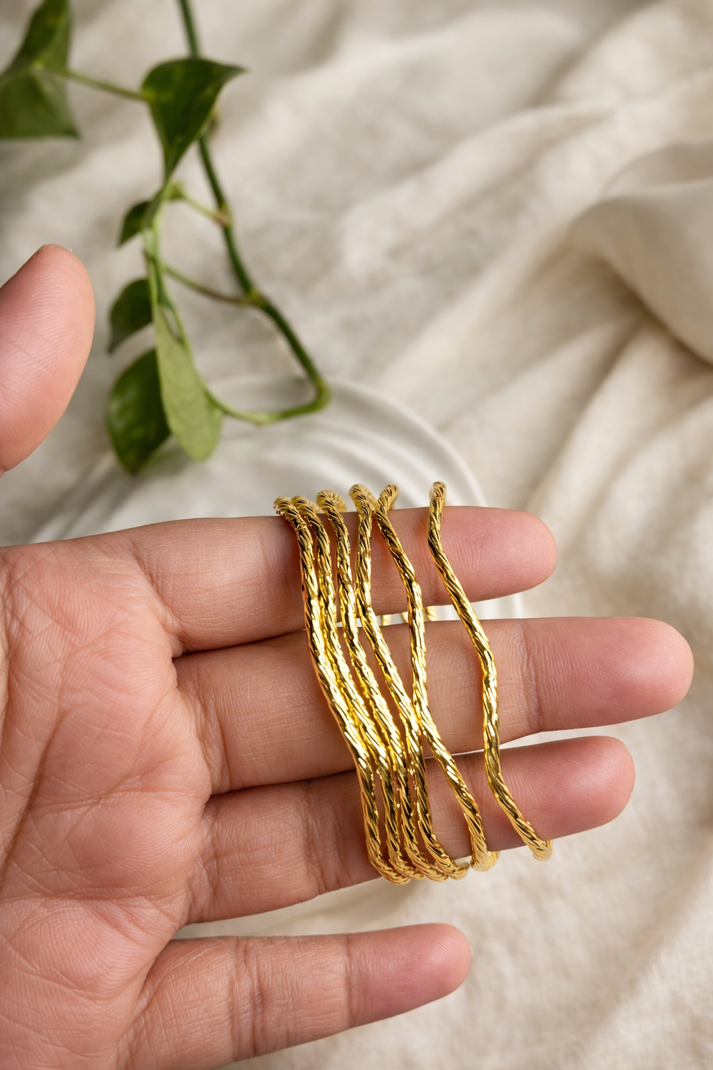Luxe Twist Bangles - Set of 4