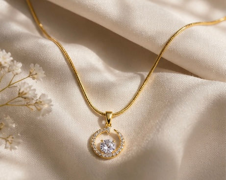 Celestia Lunelle Glow Necklace