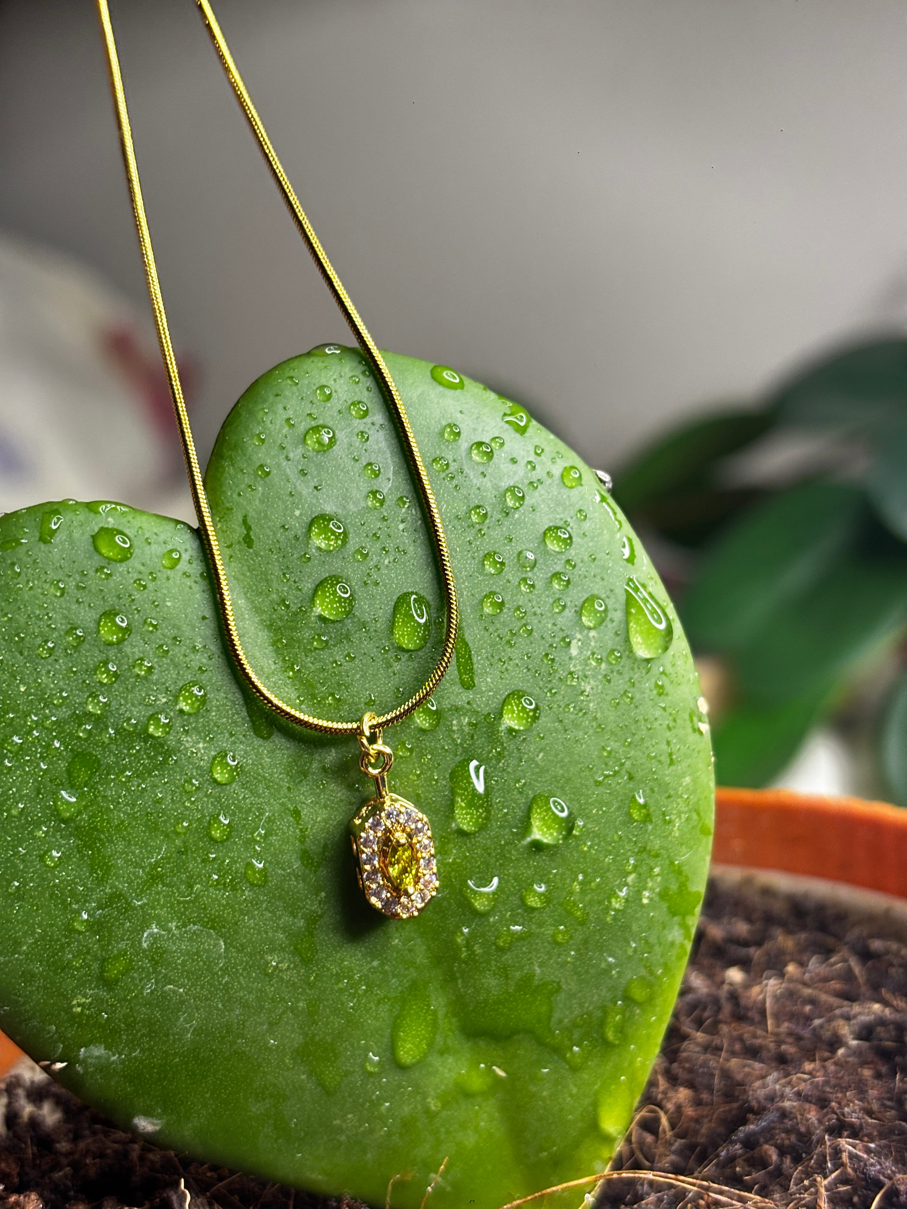 Serenova Pendant Necklace