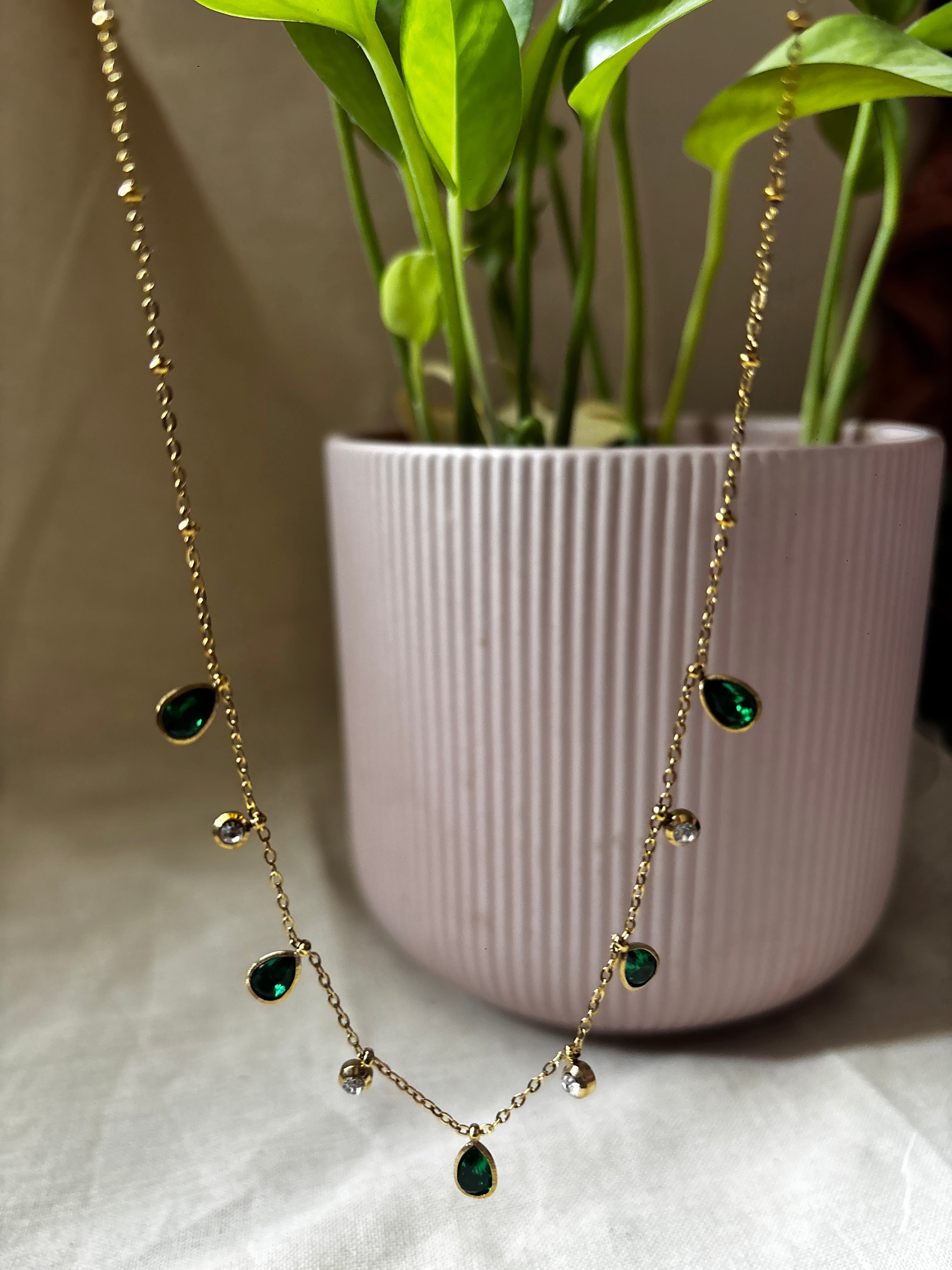 Emerald Dewdrop Necklace
