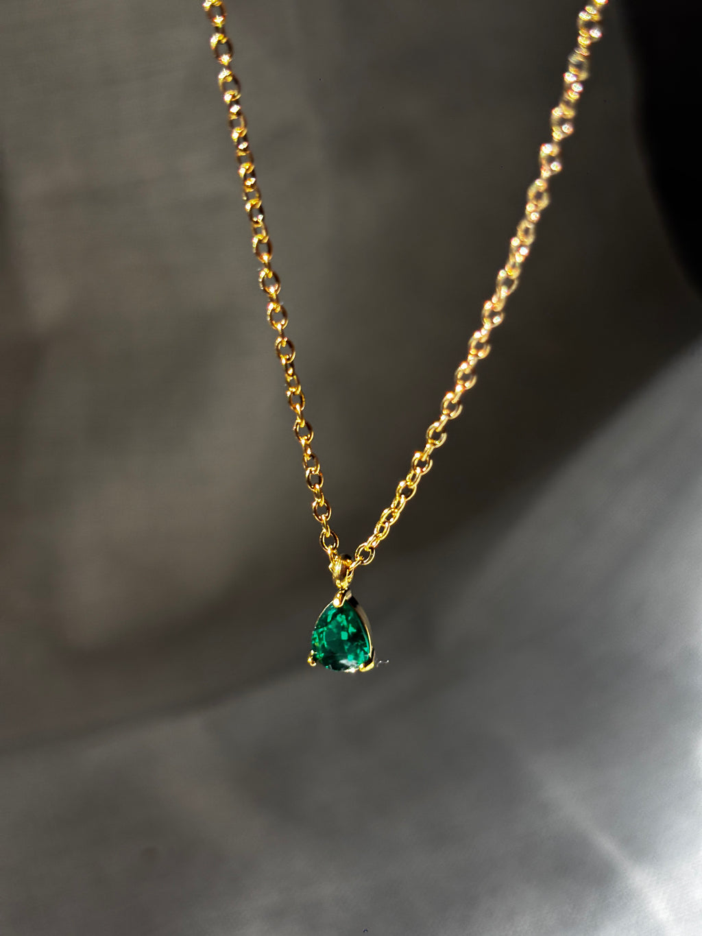 Emerald Dew Necklace ✨