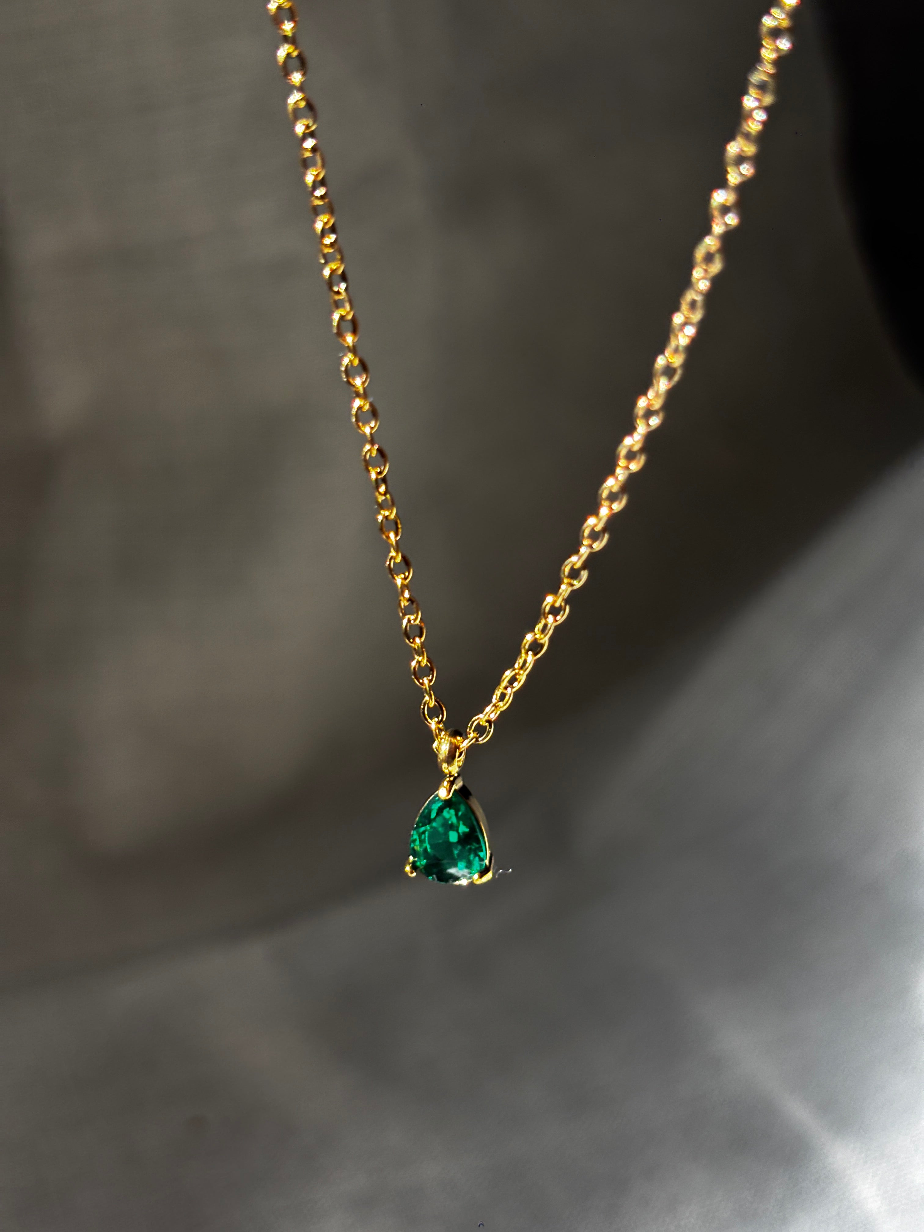 Emerald Dew Necklace ✨