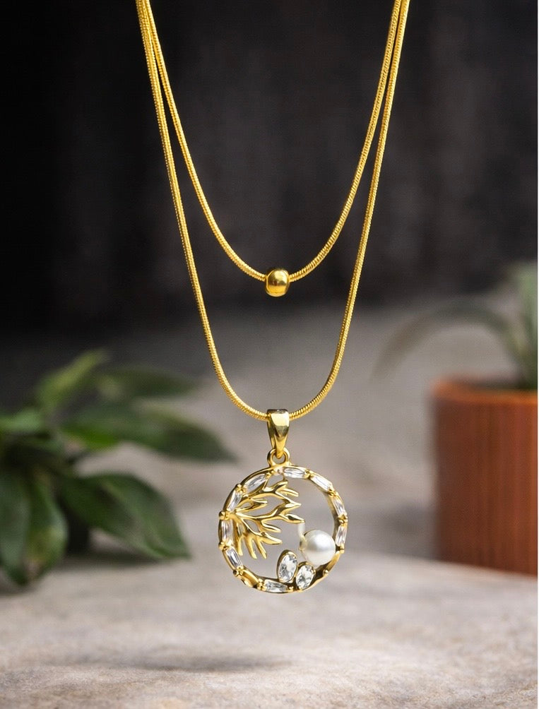 Orlina Pearl Halo Pendant